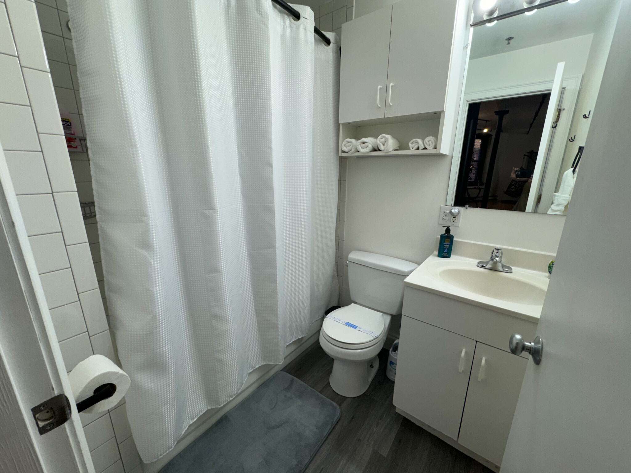 Apt 2A - 13 Stanhope St