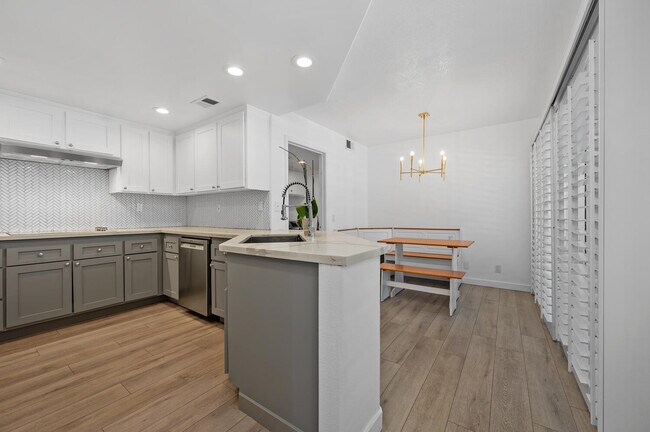 Building Photo - 620 Holbrook Ct