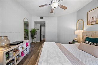 Building Photo - 2544 Centergate Dr