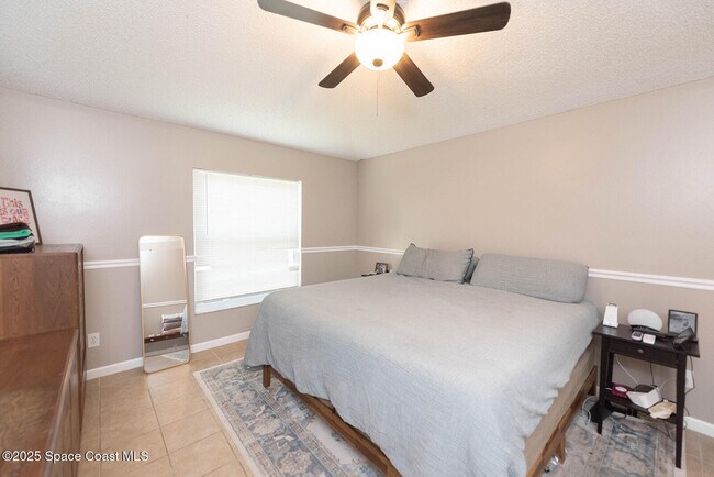 Building Photo - 2667 Deercroft Dr