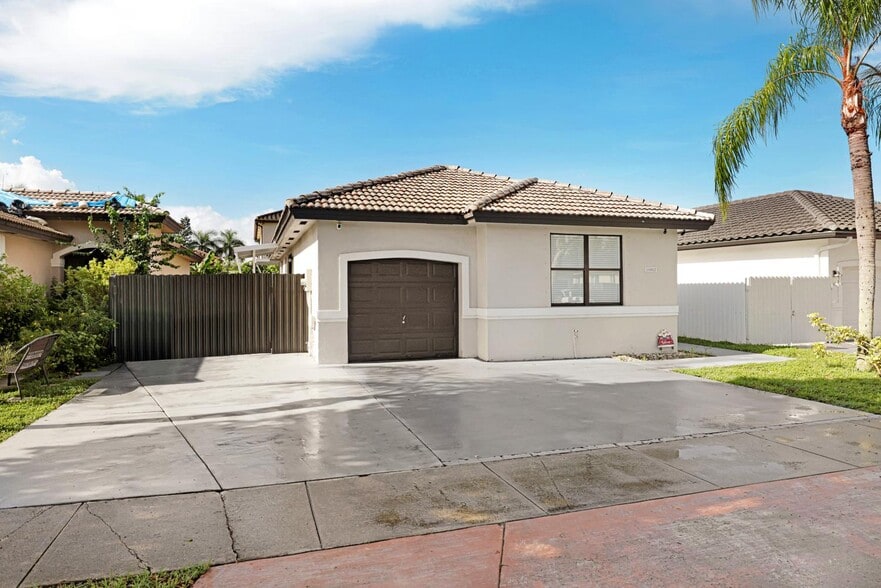 Building Photo - 16082 SW 68th Ter