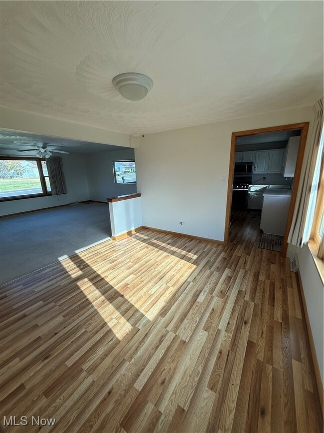 Building Photo - 964 Country Club Dr