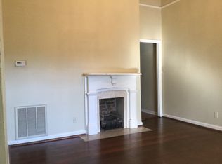 working gas fireplace - 1512 South Louisiana Street