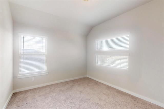 Building Photo - 3238 Baehr Dr