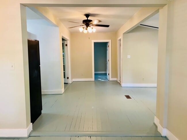 Building Photo - Two Bedroom Home - Folly Beach!