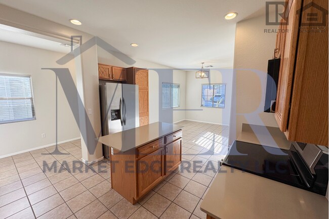 Building Photo - 3Bed/2Bath Home at Cotton Ln/Greenway Rd! $399 MOVE-IN SPECIAL! Ready for Immediate Move-In!