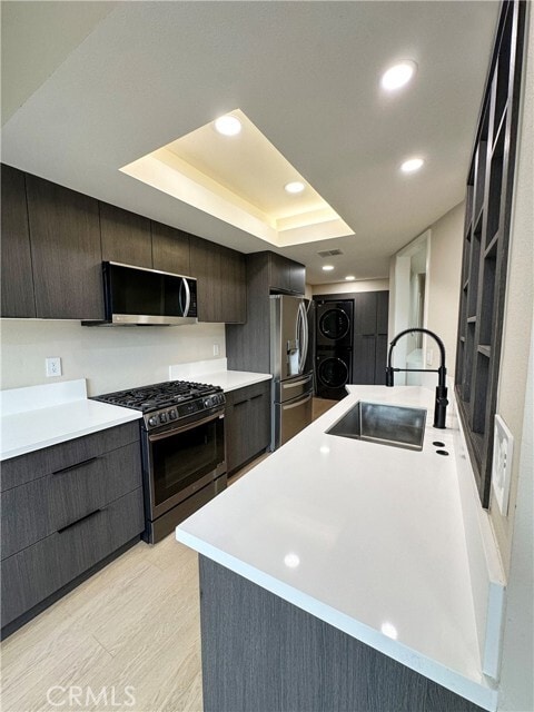 Building Photo - 1663 Veteran Ave