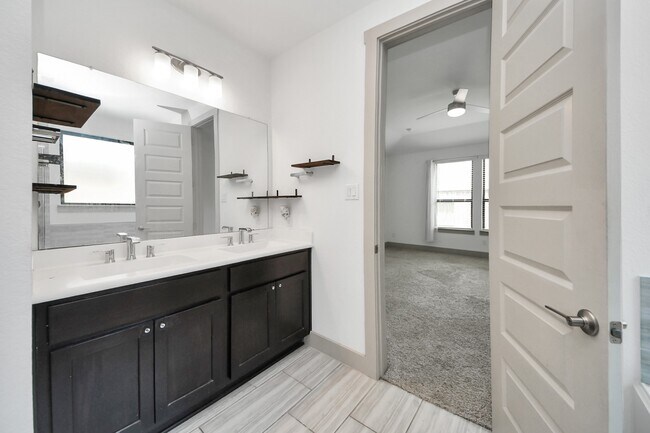 Building Photo - 1567 Harvest Vine Ct