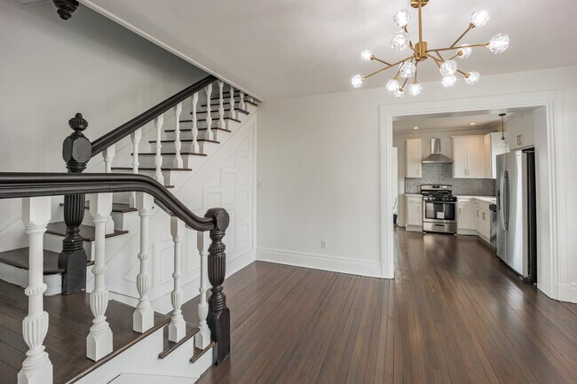 Building Photo - 62 Shrewsbury Ave