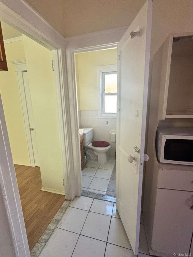 Building Photo - 88-11 185th St