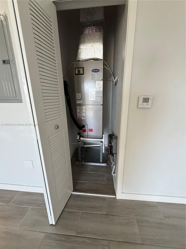 Building Photo - 24940 SW 134th Ave