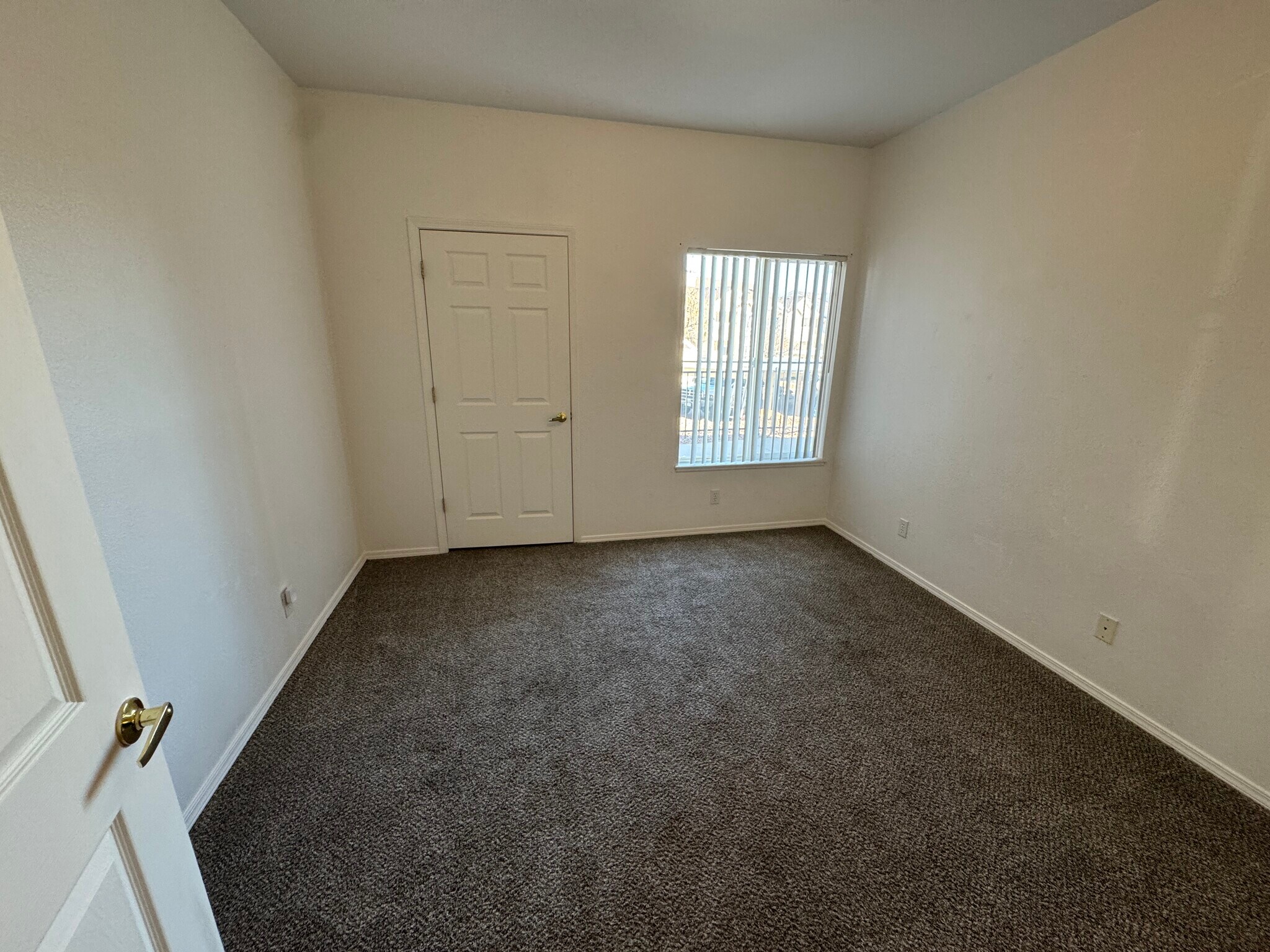 Building Photo - 3875 Strawberry Field Grv
