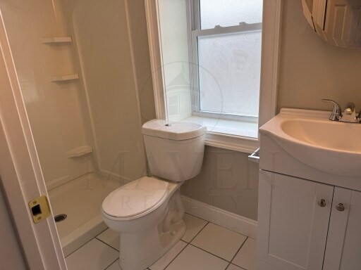 Building Photo - 196 North St