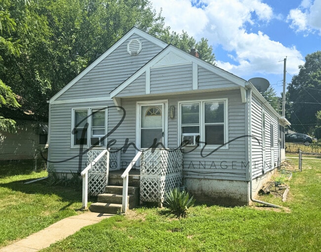 Primary Photo - 1327 W 24TH St S