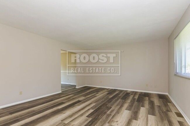 Building Photo - 3319 Upper Valley Pike