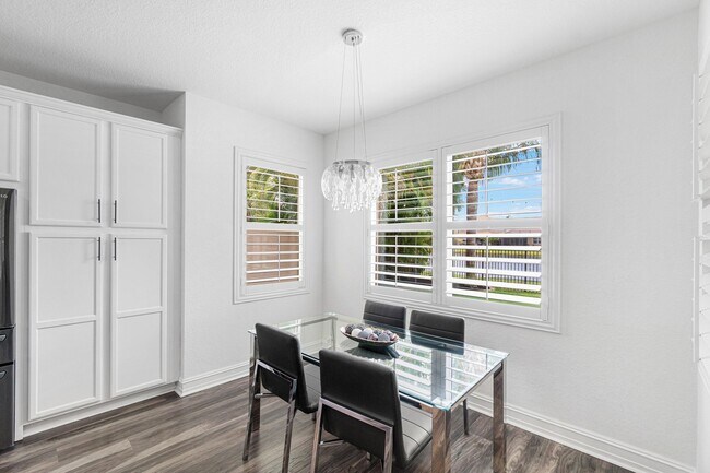 Building Photo - 8300 Calabria Lakes Drive