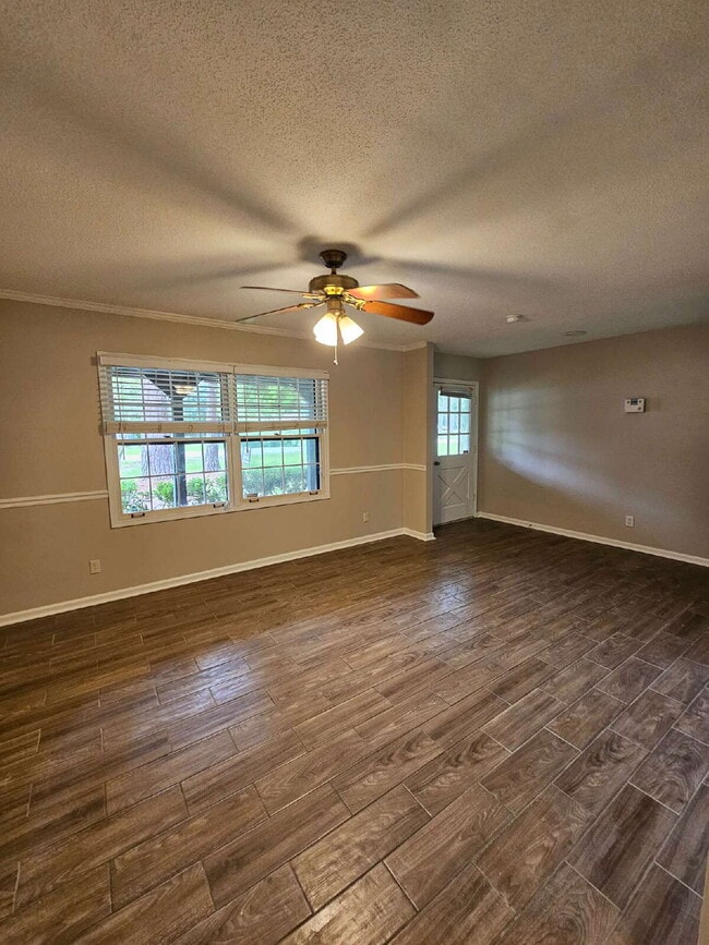 Building Photo - Remodeled house within walking distance of...
