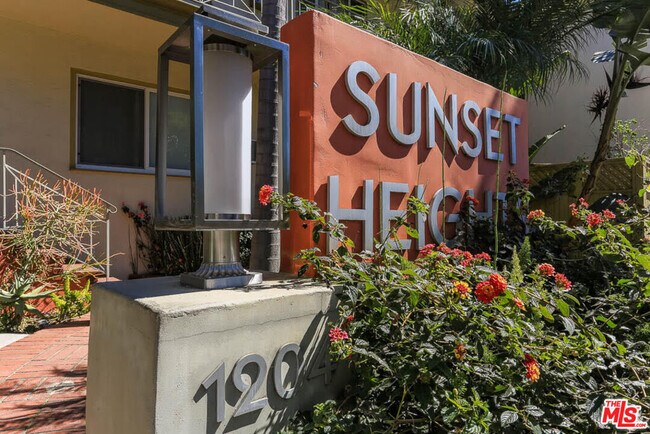 Building Photo - 1204 N Crescent Heights Blvd