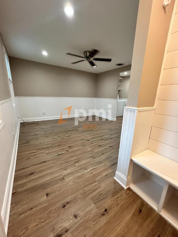 Building Photo - 99-105 W McAlpin St