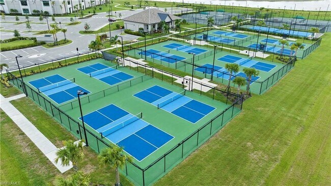 Building Photo - 18336 Parksville Dr