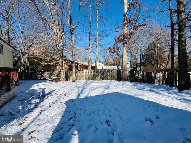 Building Photo - 1101 Harbour Dr