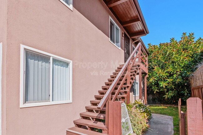 Building Photo - 3492 Garfield St