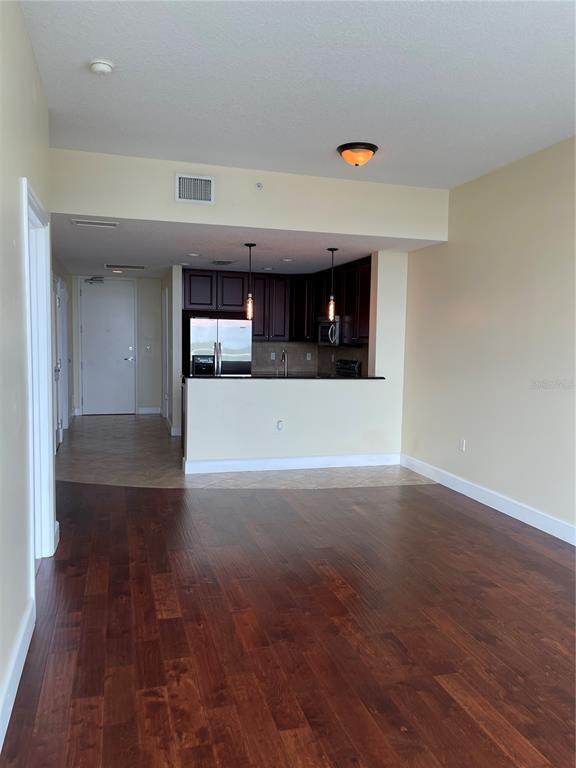 Building Photo - 101 S Eola Dr