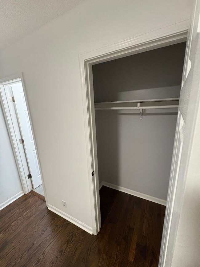 Building Photo - 3 Bed / 2.5 Bath Home on a Corner Lot – Bright, Updated, and Move-In Ready