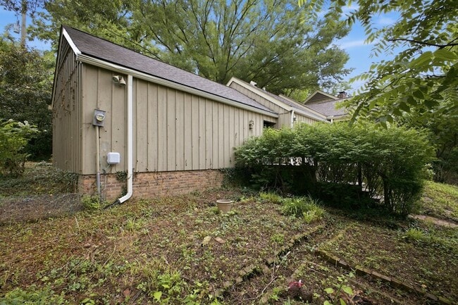 Building Photo - 5612 Stanford Ct