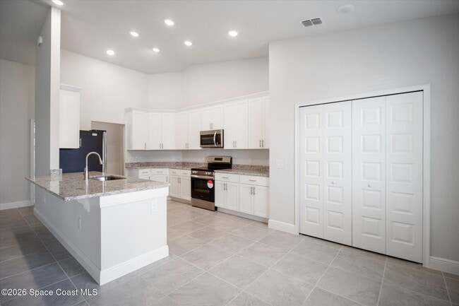 Building Photo - 918 Algardi St SE