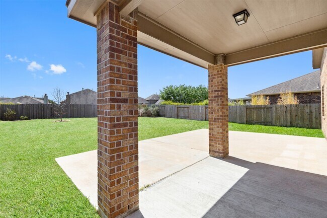 Building Photo - 11614 Lantana Reach Dr