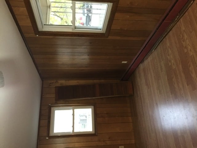 Building Photo - 631 Park Ave