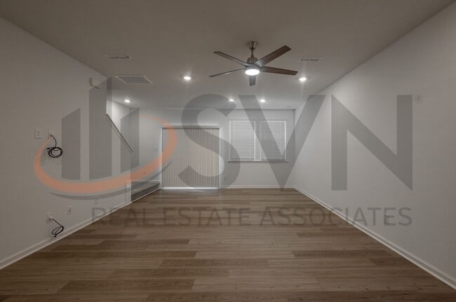 Building Photo - Brand New Construction! 3BD, 2.5BA Mebane Townhome Walking Distance from Tanger Outlets