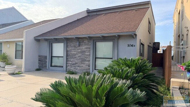 Building Photo - 106 W Morningside Dr