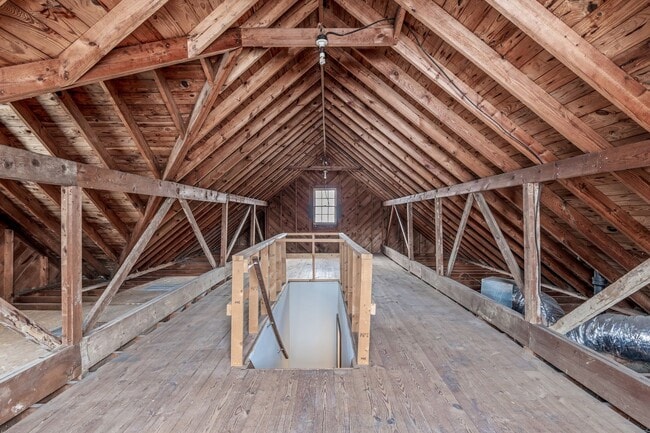 Building Photo - SW, Large Brick Two Bedroom PLUS Two Sun-Rooms, Hardwoods, LR & Separate DR, Fire Place!