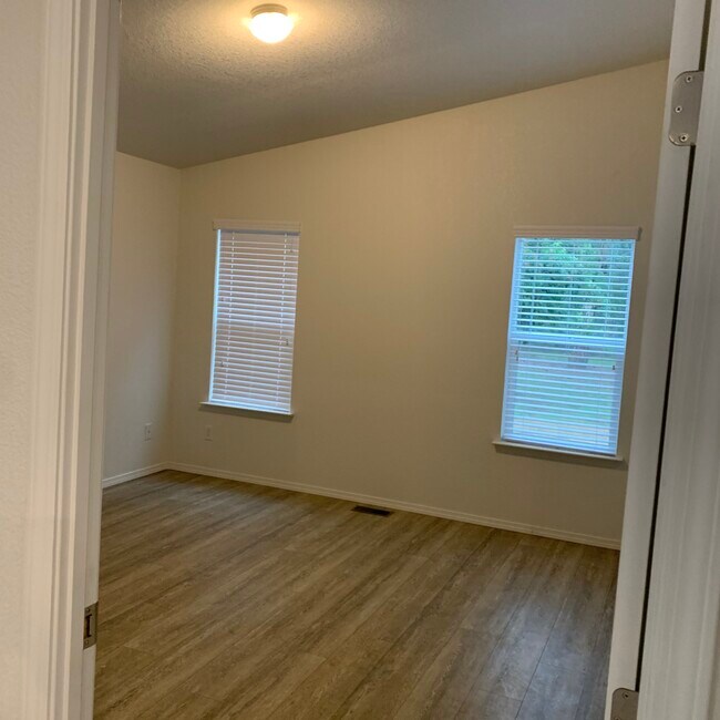 Master Bedroom - 2465 Melru Ln