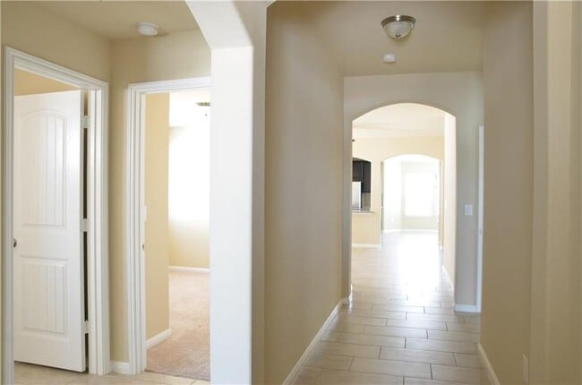 Building Photo - 12105 Harpster Bend