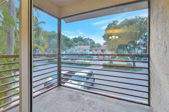 Building Photo - 116 Gardens Dr