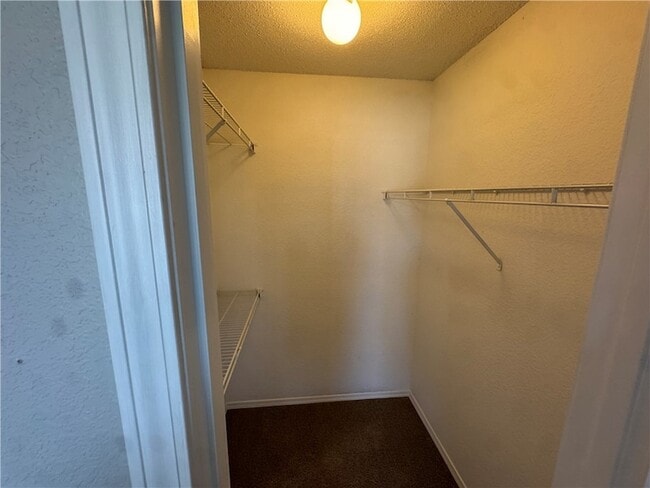 Building Photo - 1160 S Jasmine Ln