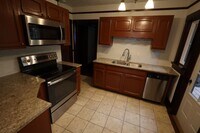 Building Photo - 3 Bedroom House Walking Distance to Purdue University