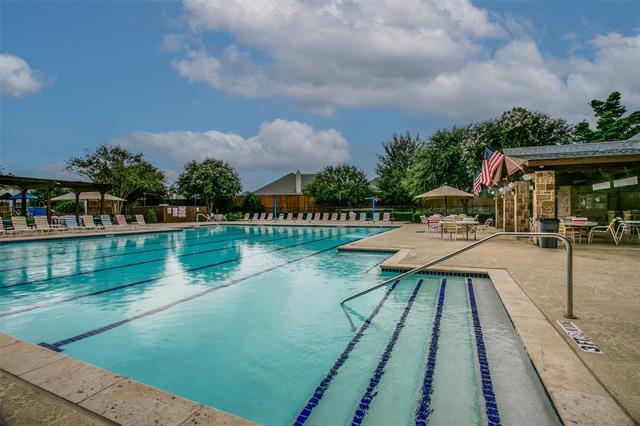 Building Photo - 3010 Sawgrass Dr