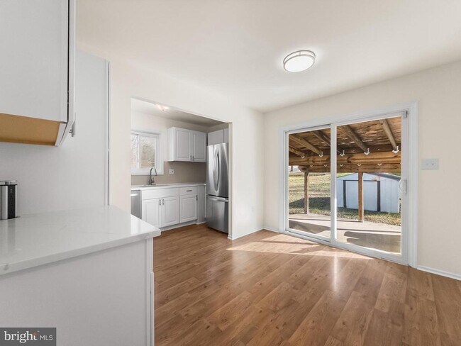 Building Photo - 10100 Le Fevre Dr