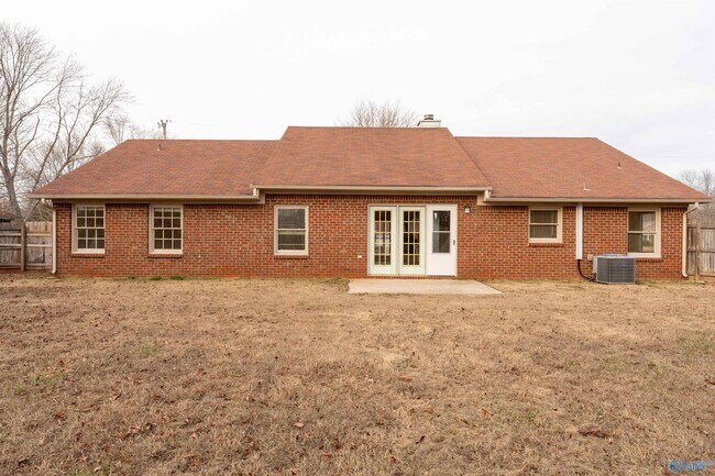 Building Photo - 106 Cranberry Way