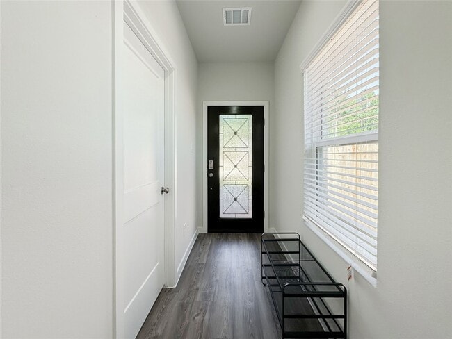 Building Photo - 164 Valiant Ridge Trail