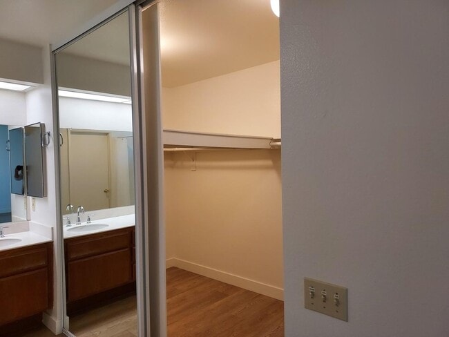 Building Photo - Rancho Penasquitos - 4bed/3bath Single-Two Story Family Home with 2 Car Garage (PRE-LEASING FOR A...