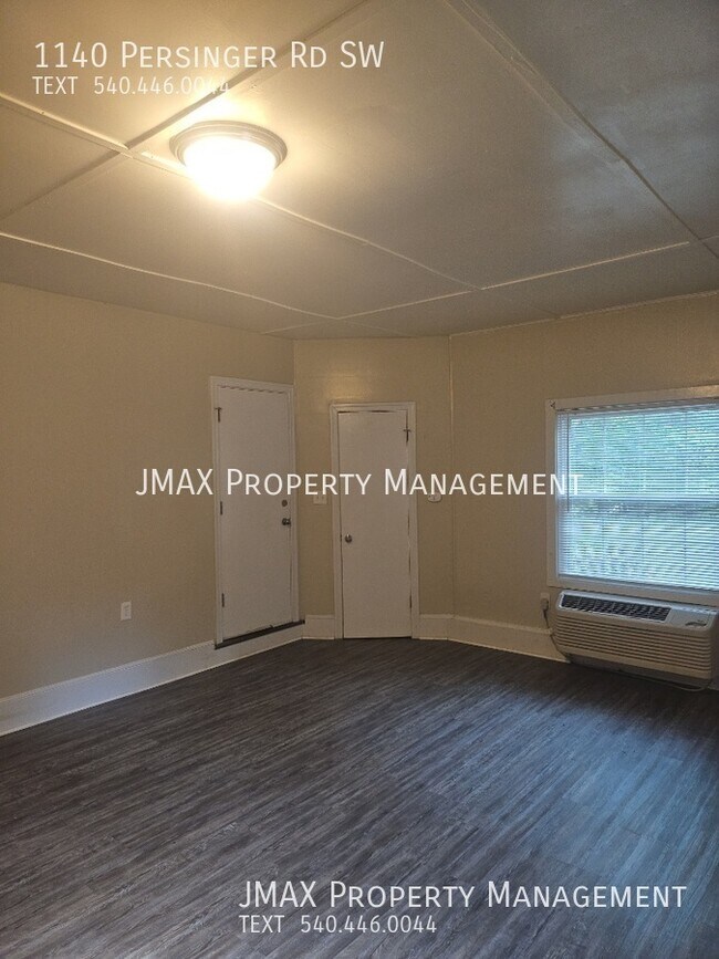Building Photo - 1140 Persinger Rd SW