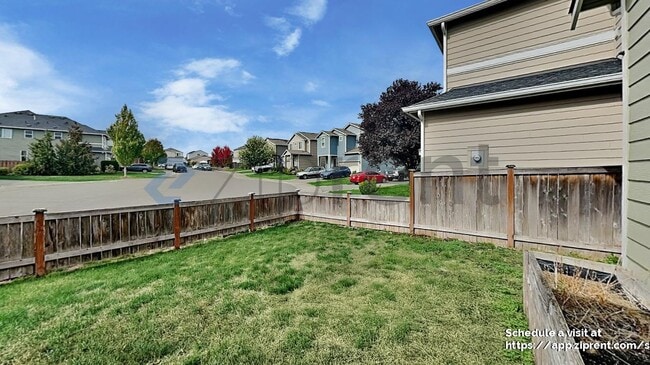 Building Photo - 19310 19th Ave Ct E