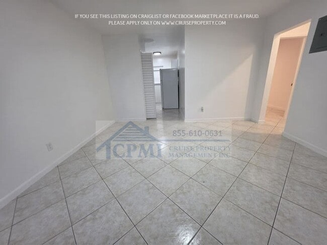Building Photo - 1329 NE 17th Ave