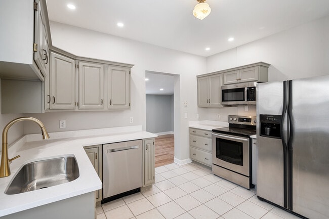 Building Photo - 308 Breckenridge Ln