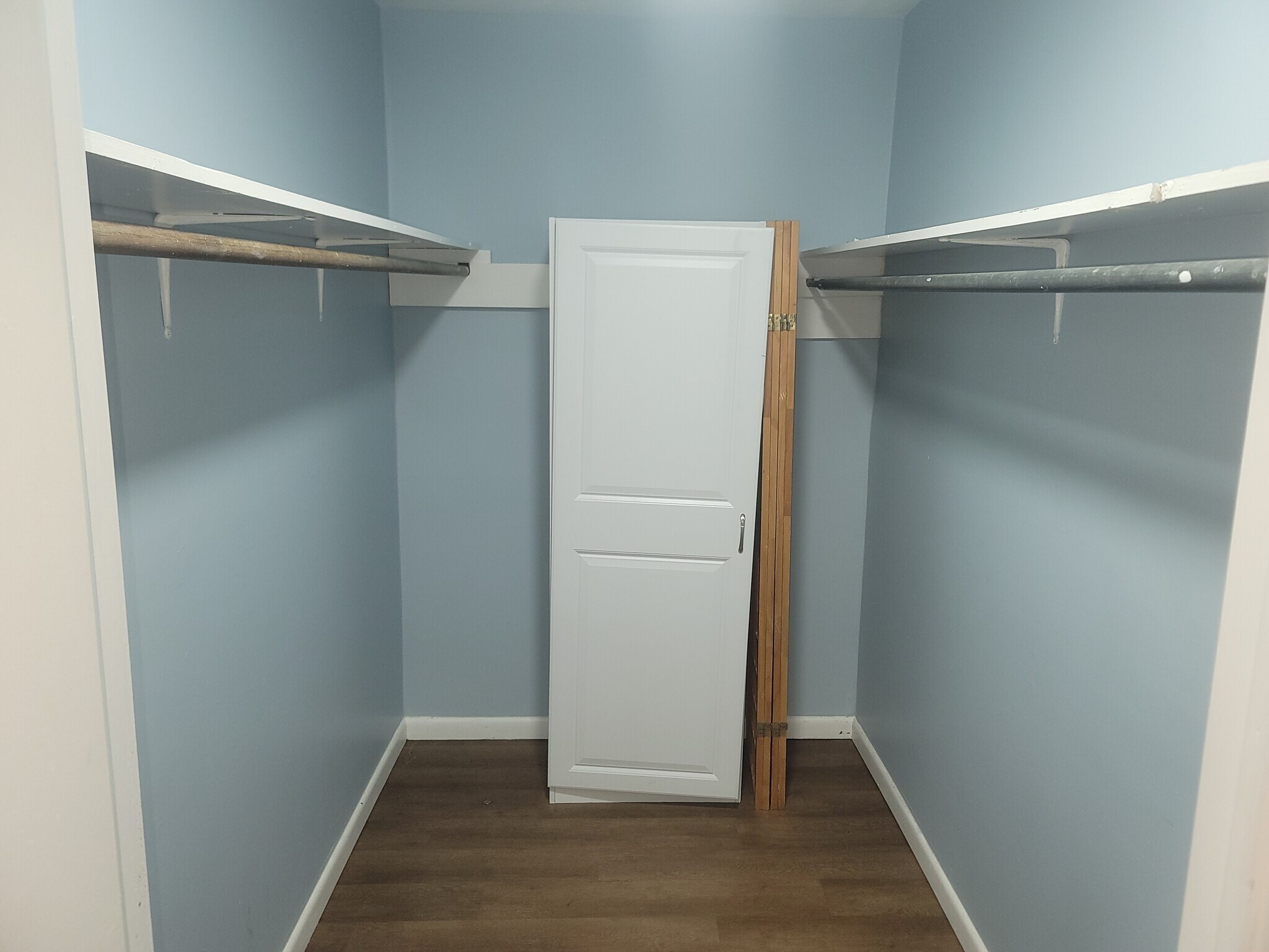 Building Photo - 810 Seymour Rd